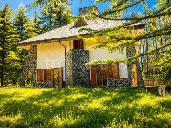 casa indipendente in vendita a Rocchetta di Vara in zona Suvero