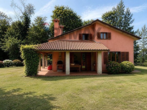 casa indipendente in vendita a Rocchetta di Vara in zona Suvero
