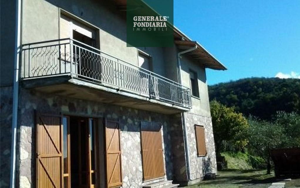 casa indipendente in vendita a Santo Stefano di Magra in zona Ponzano Superiore