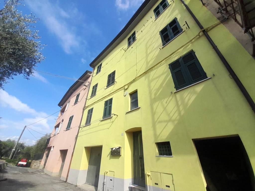 appartamento in vendita a Santo Stefano di Magra