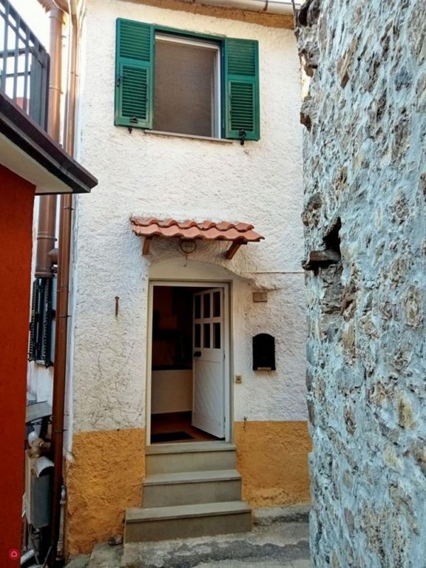 appartamento in vendita a Santo Stefano di Magra in zona Ponzano Superiore