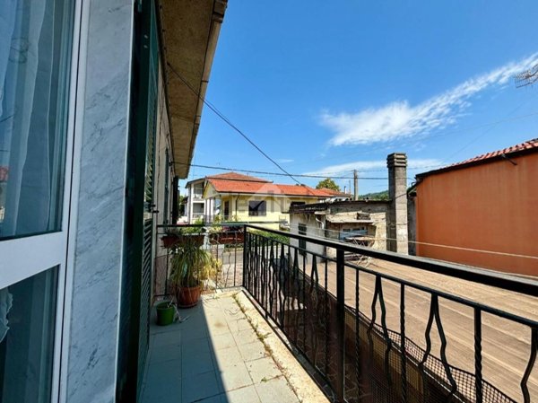 appartamento in vendita a Santo Stefano di Magra