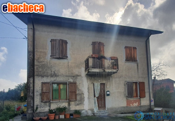 casa indipendente in vendita a Santo Stefano di Magra