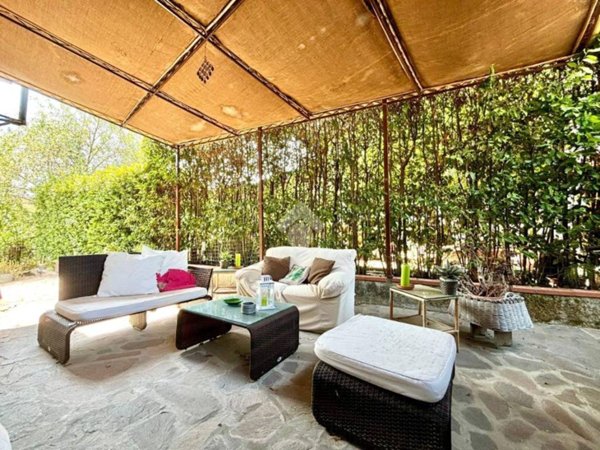 casa indipendente in vendita a Santo Stefano di Magra