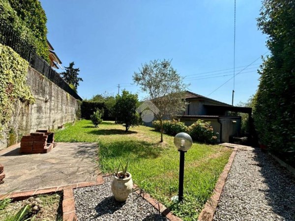 casa indipendente in vendita a Santo Stefano di Magra