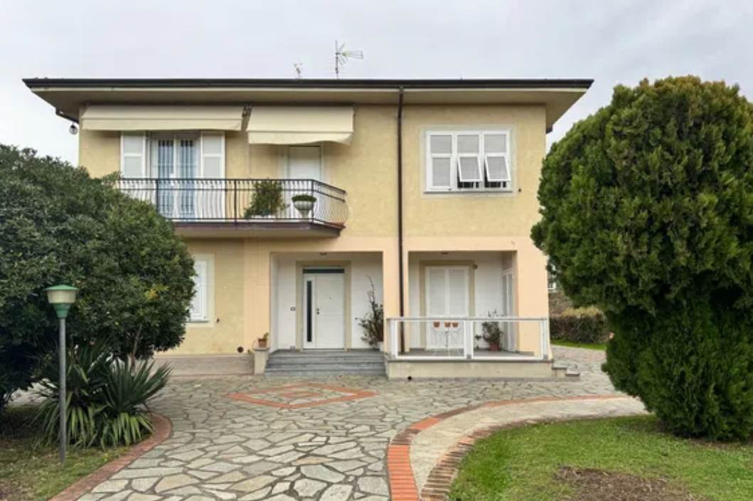 casa indipendente in vendita a Santo Stefano di Magra in zona Ponzano Magra
