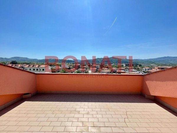 appartamento in vendita a Santo Stefano di Magra