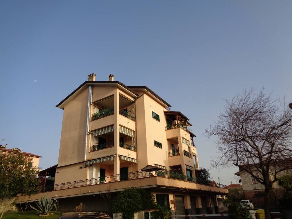 appartamento in vendita a Santo Stefano di Magra