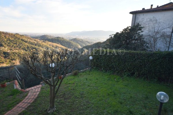casa indipendente in vendita a Santo Stefano di Magra in zona Ponzano Superiore