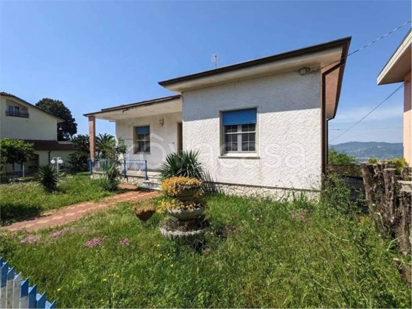 casa indipendente in vendita a Santo Stefano di Magra in zona Ponzano Superiore