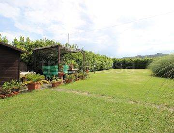 casa indipendente in vendita a Santo Stefano di Magra