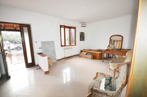 villa in vendita a Santo Stefano di Magra in zona Ponzano Magra