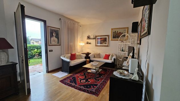 casa indipendente in vendita a Santo Stefano di Magra