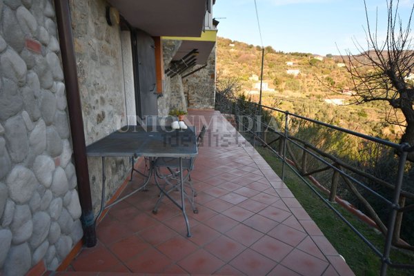 casa indipendente in vendita a Santo Stefano di Magra in zona Ponzano Superiore