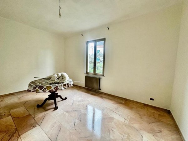casa indipendente in vendita a Santo Stefano di Magra