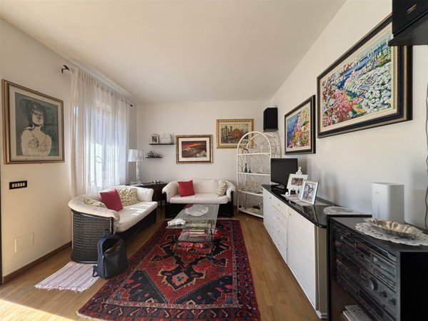 casa indipendente in vendita a Santo Stefano di Magra