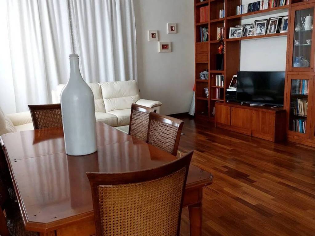 casa indipendente in vendita a Santo Stefano di Magra