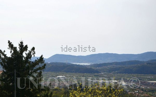 appartamento in vendita a Santo Stefano di Magra in zona Ponzano Superiore