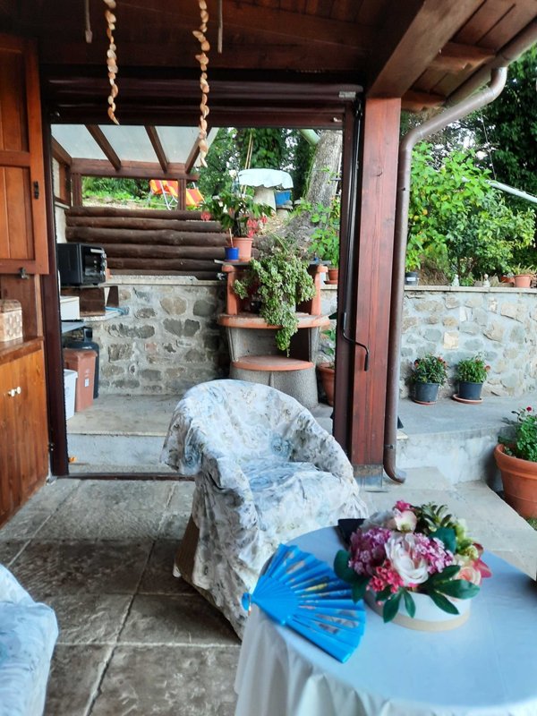 casa indipendente in vendita a Santo Stefano di Magra