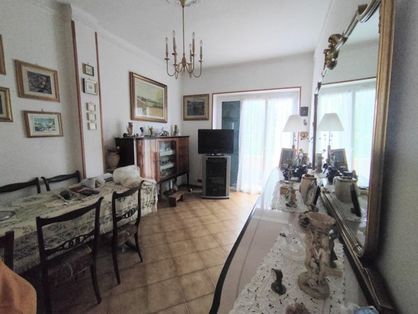 casa indipendente in vendita a Santo Stefano di Magra
