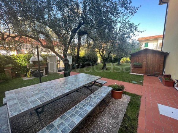 casa indipendente in vendita a Santo Stefano di Magra