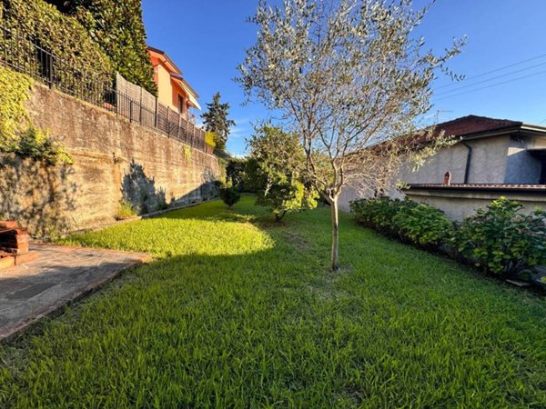 casa indipendente in vendita a Santo Stefano di Magra