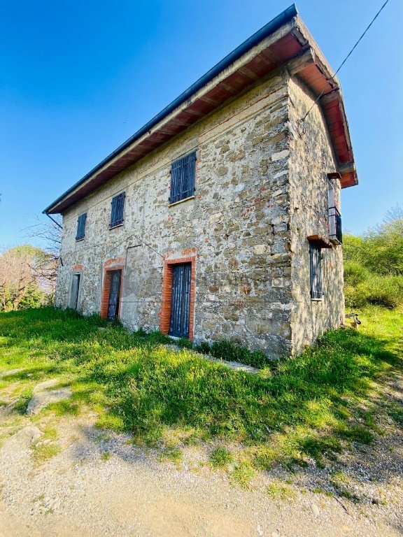 casa indipendente in vendita a Santo Stefano di Magra in zona Ponzano Superiore