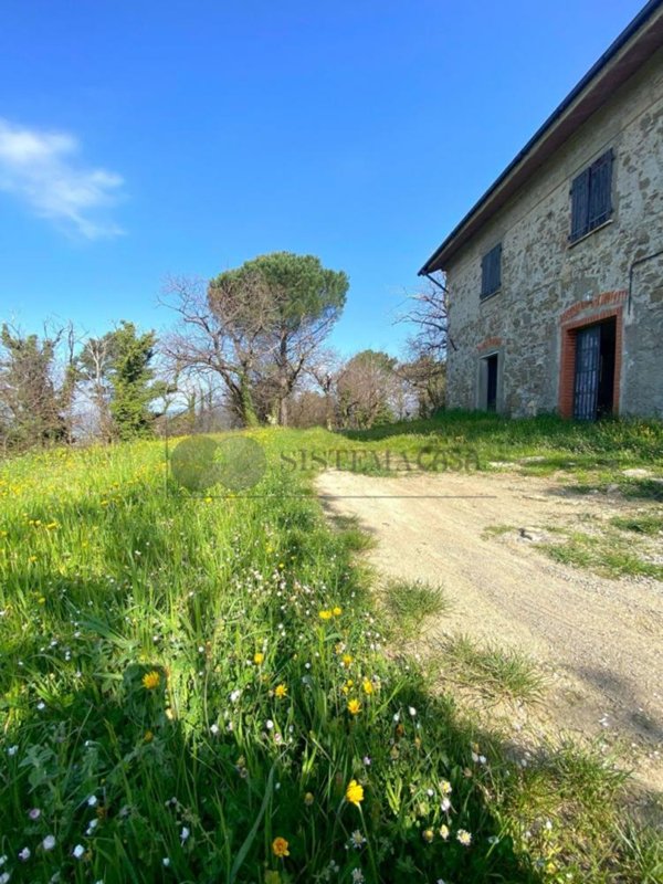 casa indipendente in vendita a Santo Stefano di Magra in zona Ponzano Superiore
