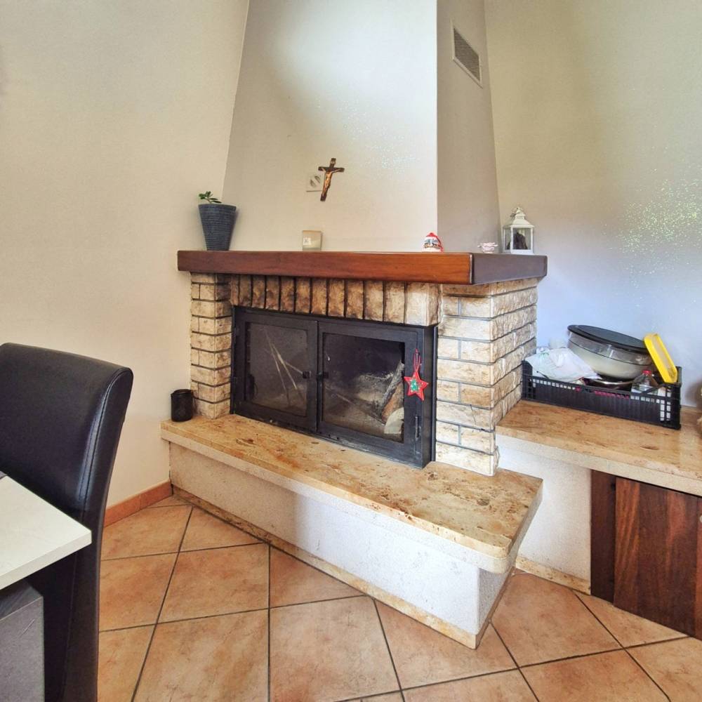 casa indipendente in vendita a Santo Stefano di Magra