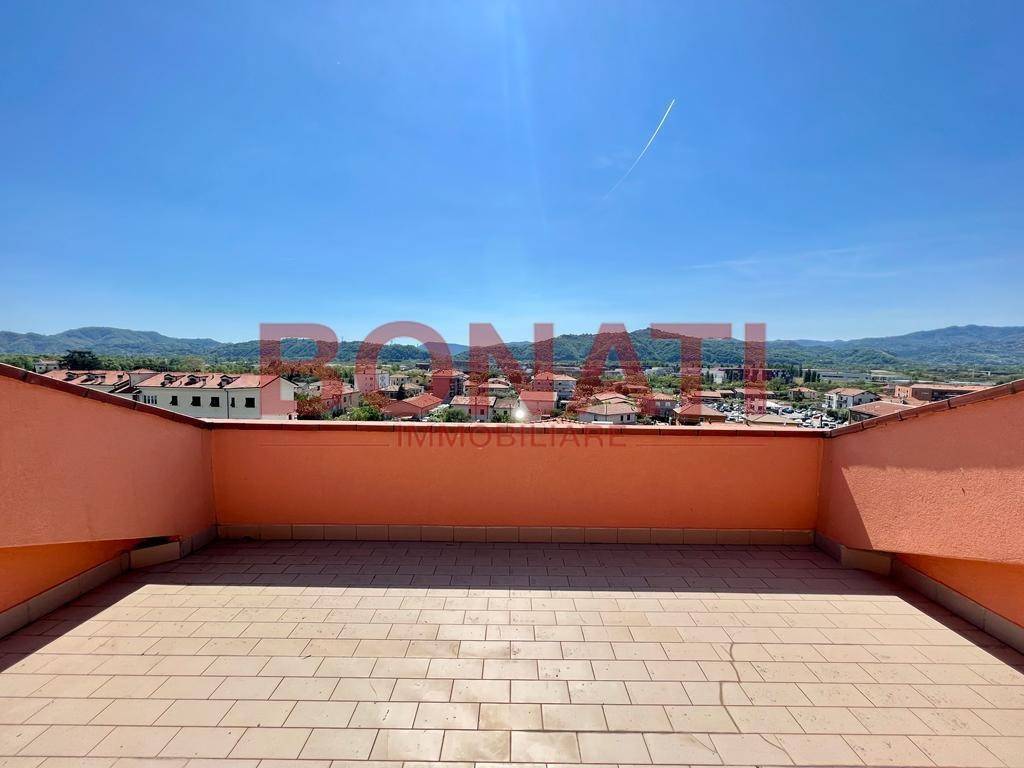 appartamento in vendita a Santo Stefano di Magra