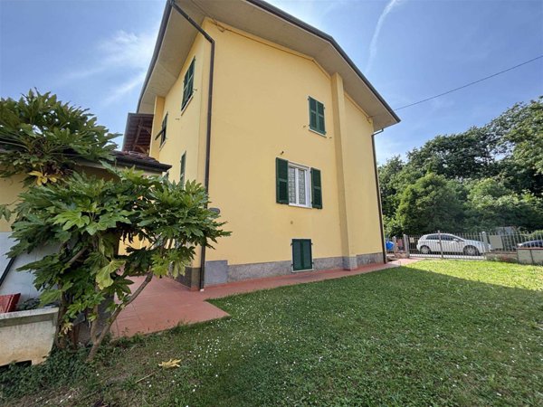 appartamento in vendita a Santo Stefano di Magra