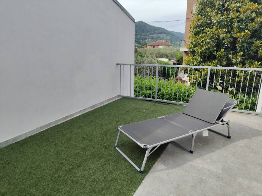 casa indipendente in vendita a Santo Stefano di Magra