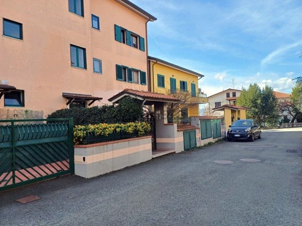 appartamento in vendita a Santo Stefano di Magra