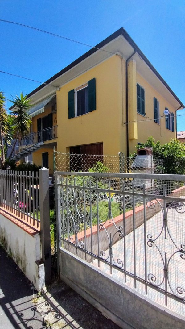 appartamento in vendita a Santo Stefano di Magra