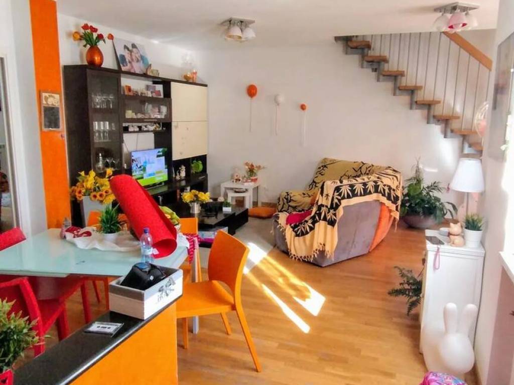 appartamento in vendita a Santo Stefano di Magra in zona Ponzano Magra