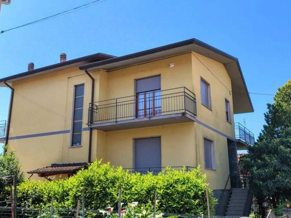 casa indipendente in vendita a Santo Stefano di Magra in zona Ponzano Magra