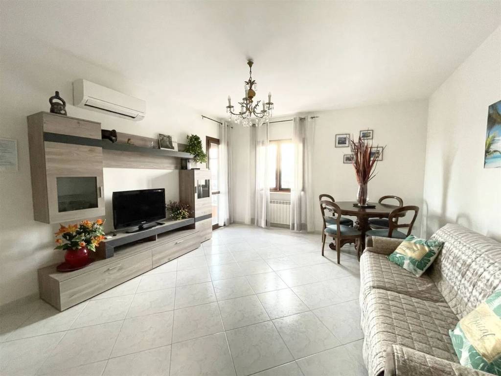 appartamento in vendita a Santo Stefano di Magra