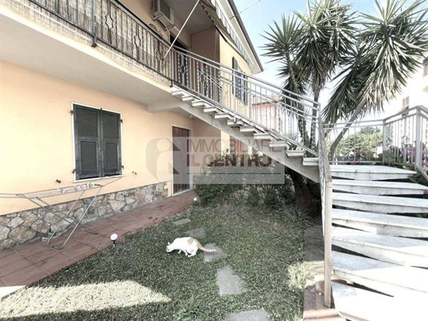 casa indipendente in vendita a Santo Stefano di Magra in zona Ponzano Magra