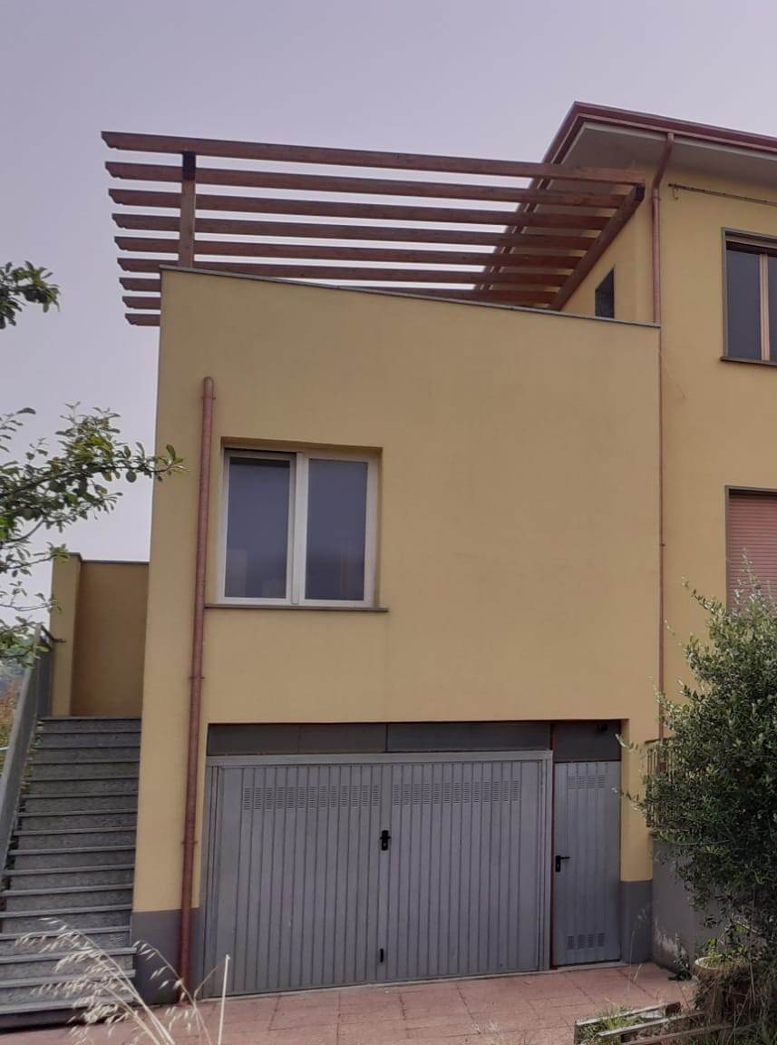 locale di sgombero in vendita a Santo Stefano di Magra in zona Ponzano Magra