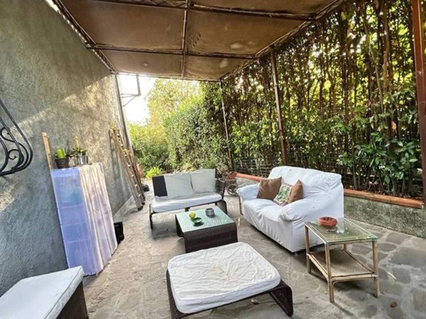 casa indipendente in vendita a Santo Stefano di Magra