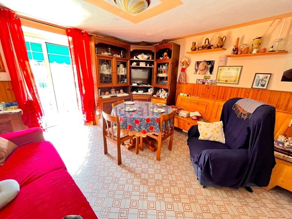 casa indipendente in vendita a Santo Stefano di Magra