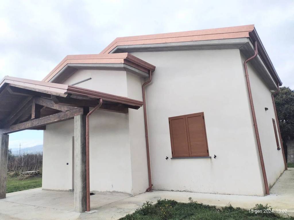 casa indipendente in vendita a Santo Stefano di Magra