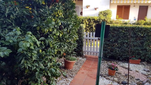 casa indipendente in vendita a Santo Stefano di Magra