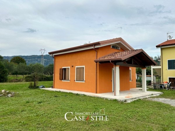 casa indipendente in vendita a Santo Stefano di Magra in zona Ponzano Magra