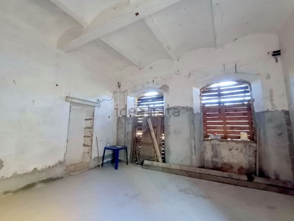 casa indipendente in vendita a Santo Stefano di Magra