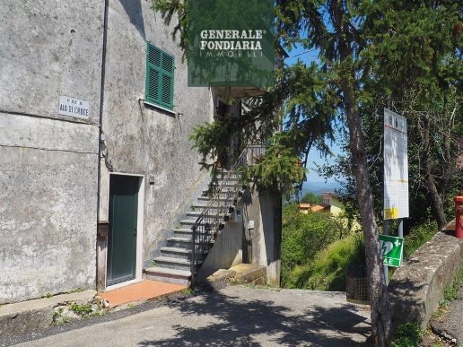 appartamento in vendita a Santo Stefano di Magra in zona Ponzano Superiore