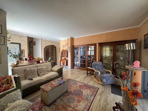 casa indipendente in vendita a Santo Stefano di Magra