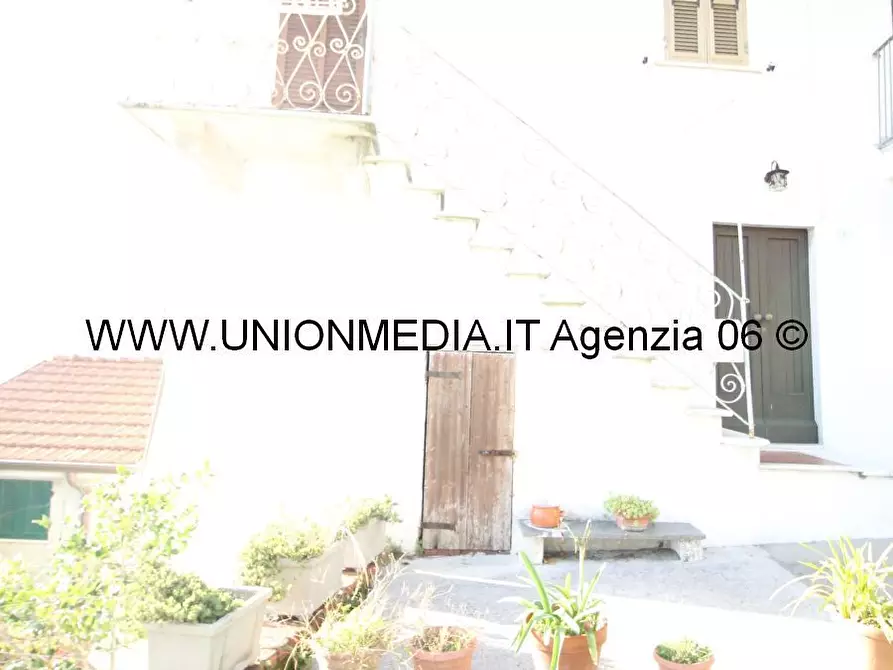 casa semindipendente in vendita a Santo Stefano di Magra