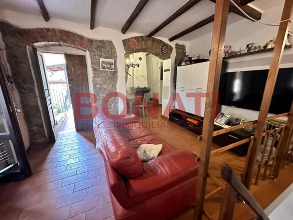casa indipendente in vendita a Santo Stefano di Magra in zona Ponzano Superiore