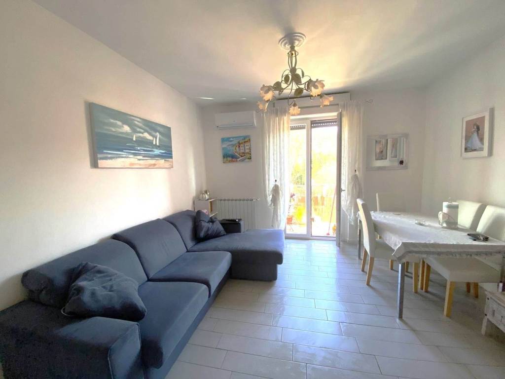 appartamento in vendita a Santo Stefano di Magra in zona Ponzano Magra